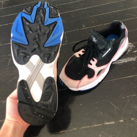 ✨HARD TO FIND✨ Adidas FALCONS - Picture 4 of 8